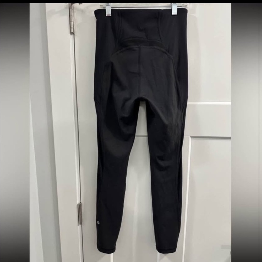 Lululemon Everlux and Mesh Super-High-Rise Training Tight 25"
Black Size 6 - Picture 2 of 3